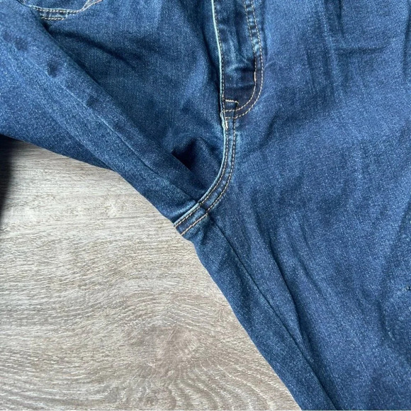 Joseph Ribkoff Paisley Embroidered Stretchy Skinny  Jeans - Picture 9 of 15